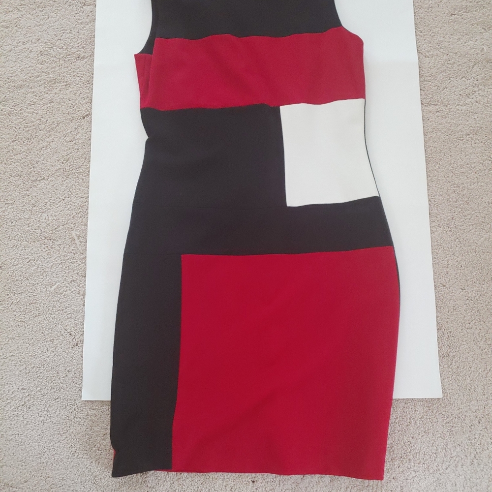 Vince Camuto Dress size 2 New without tags